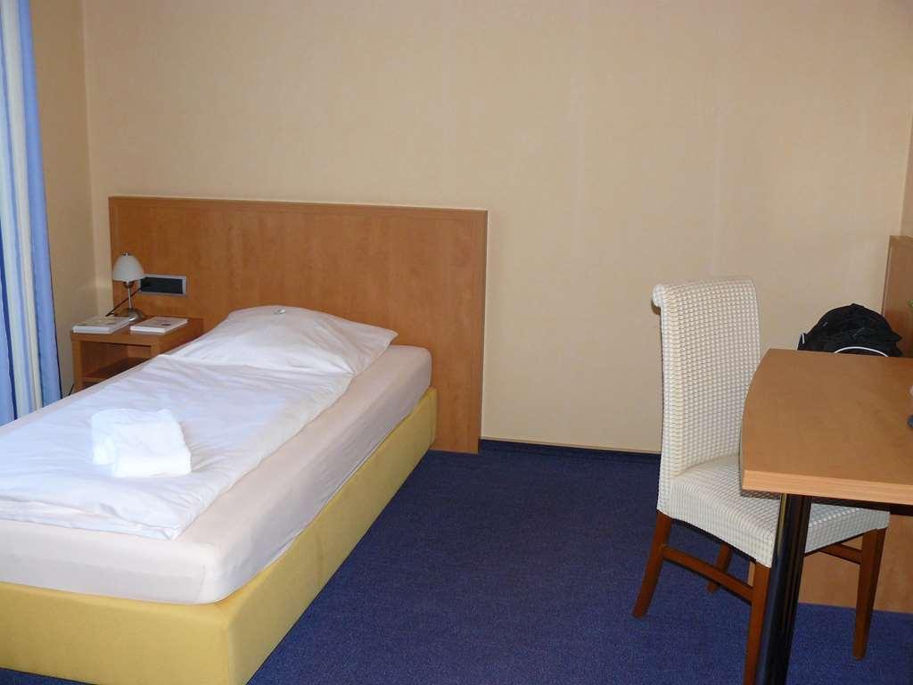 Lavital Sport- & Wellness Hotel Wesendorf Phòng bức ảnh