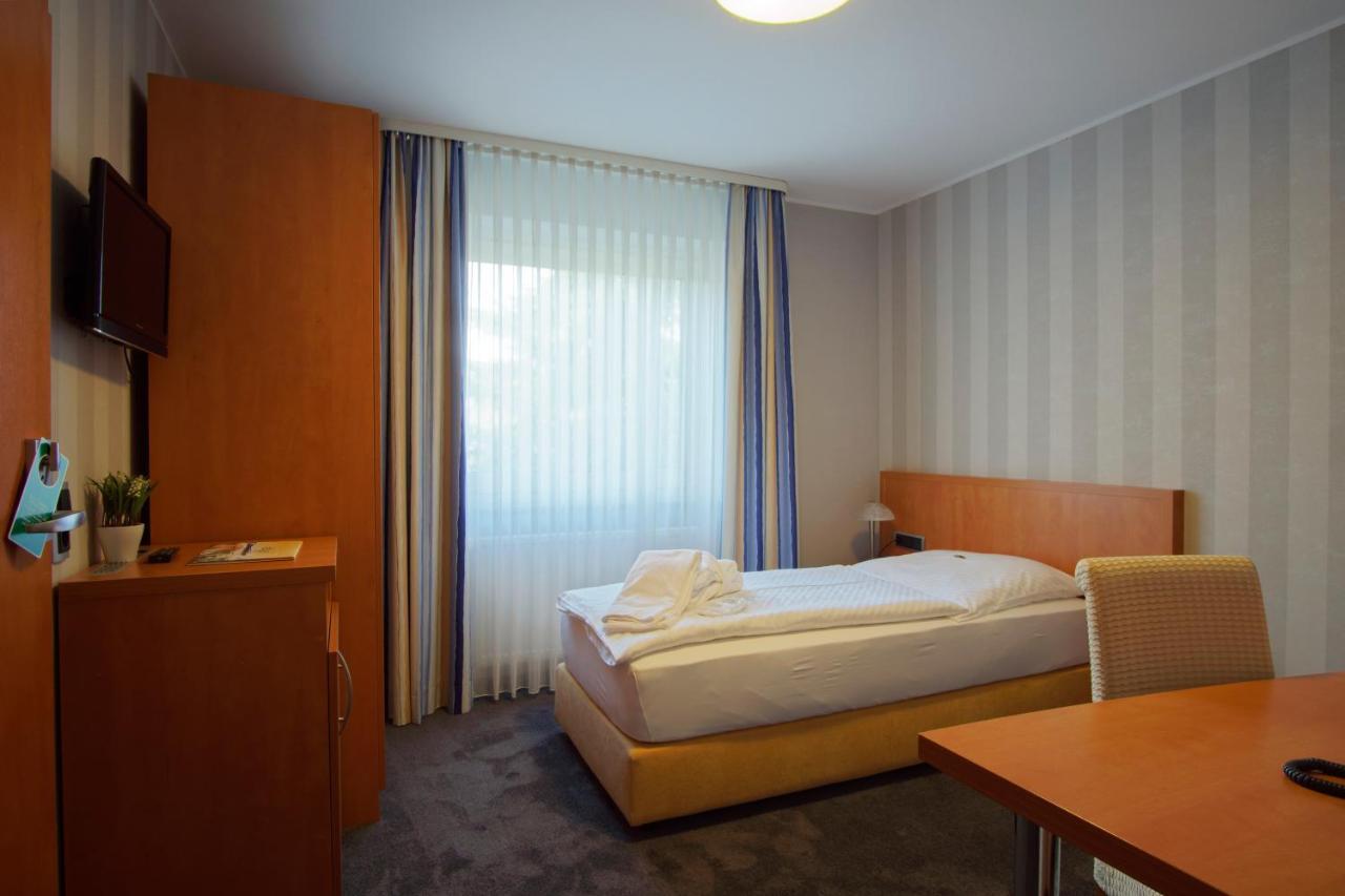 Lavital Sport- & Wellness Hotel Wesendorf Ngoại thất bức ảnh