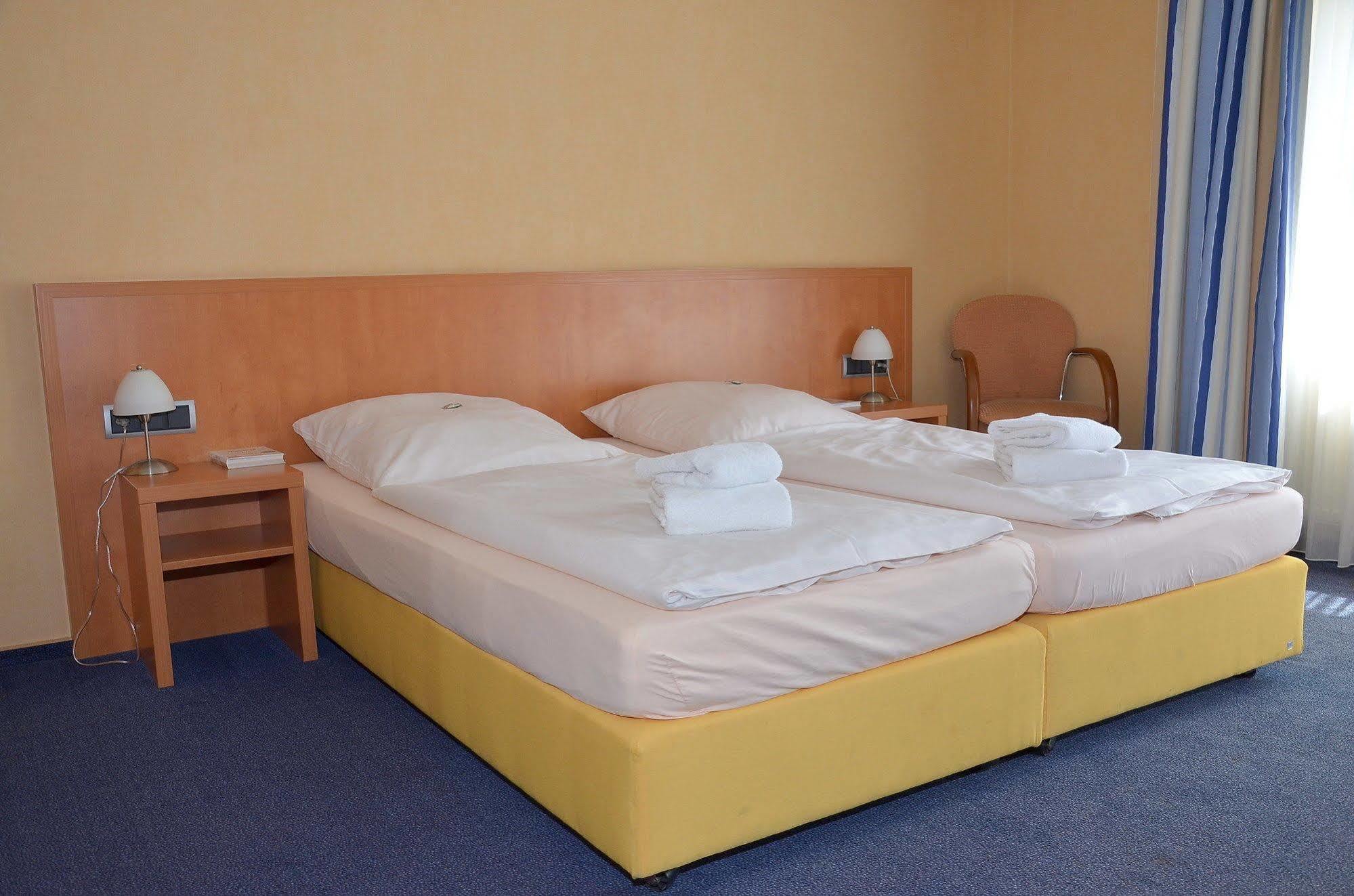 Lavital Sport- & Wellness Hotel Wesendorf Ngoại thất bức ảnh