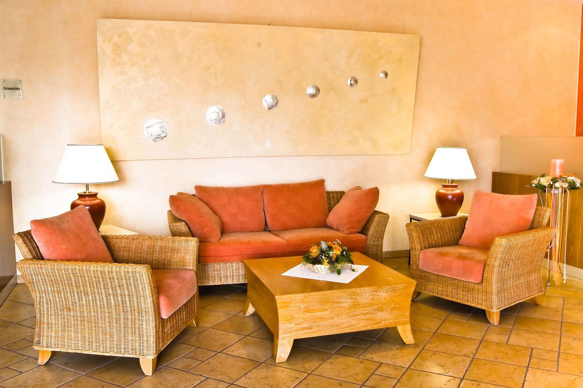 Lavital Sport- & Wellness Hotel Wesendorf Ngoại thất bức ảnh